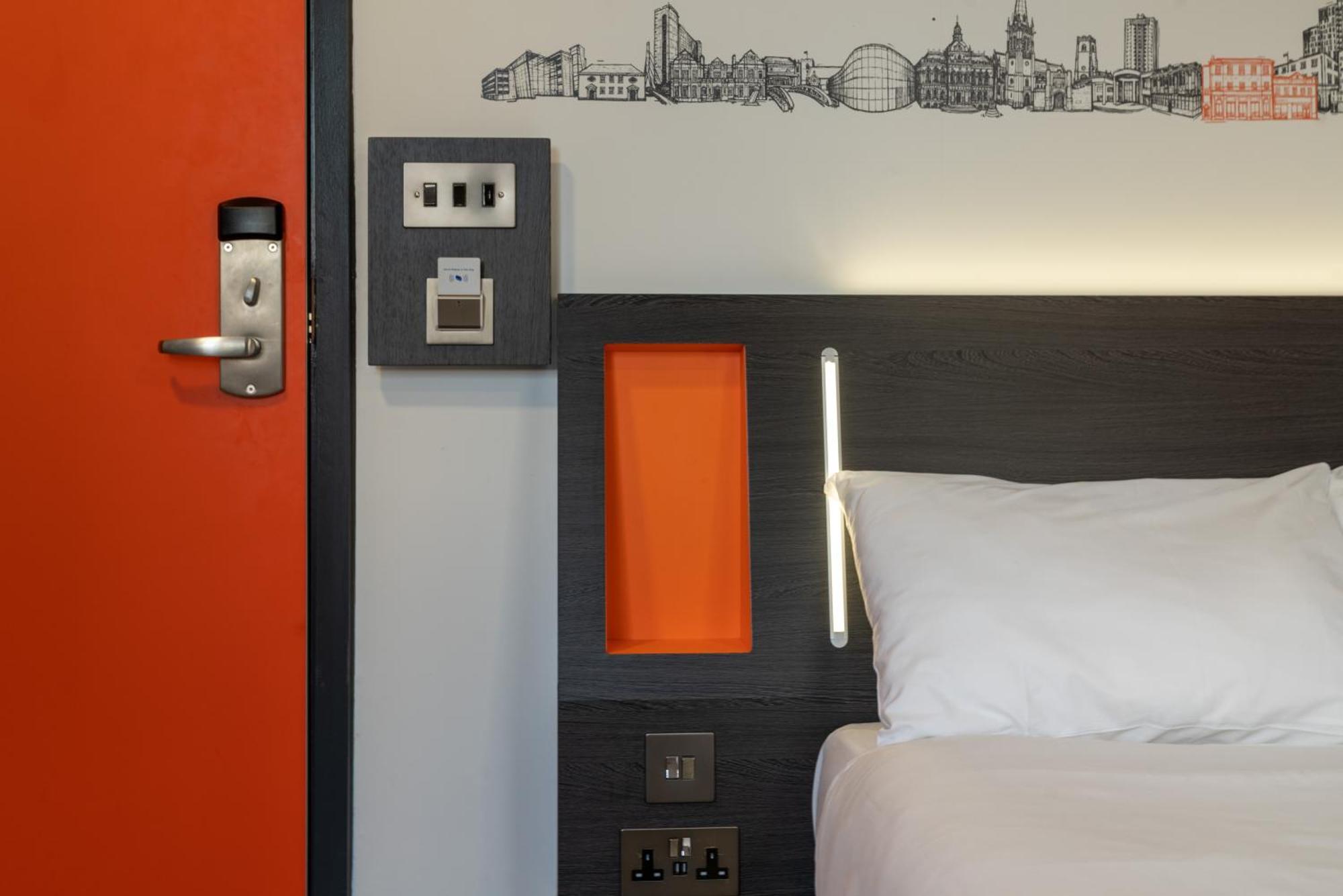 Easyhotel Ipswich Buitenkant foto